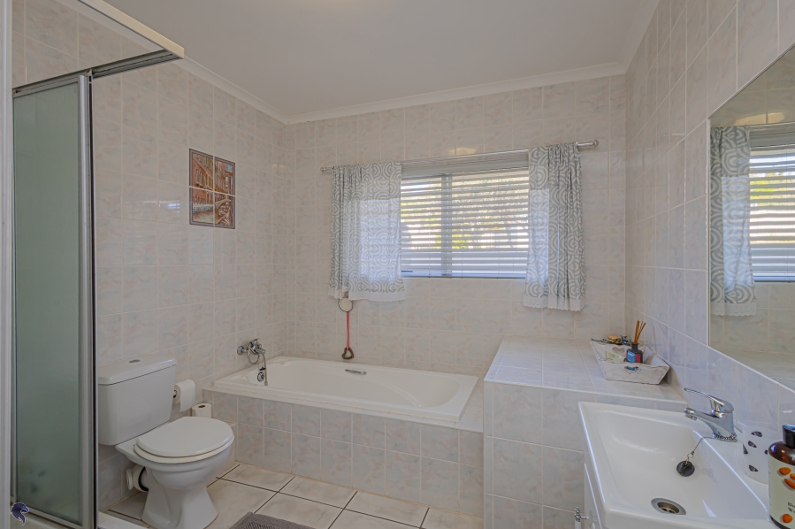 3 Bedroom Property for Sale in Myburgh Park Western Cape